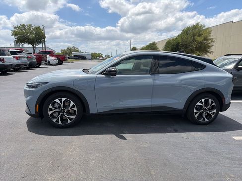 Used 2025 Ford Mustang Mach-E Select image 10