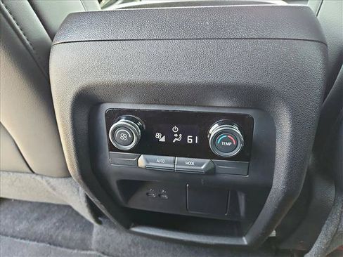 Used 2026 Buick Enclave Preferred FWD image 17