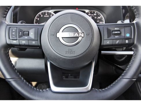 Certified 2025 Nissan Pathfinder SV FWD image 19