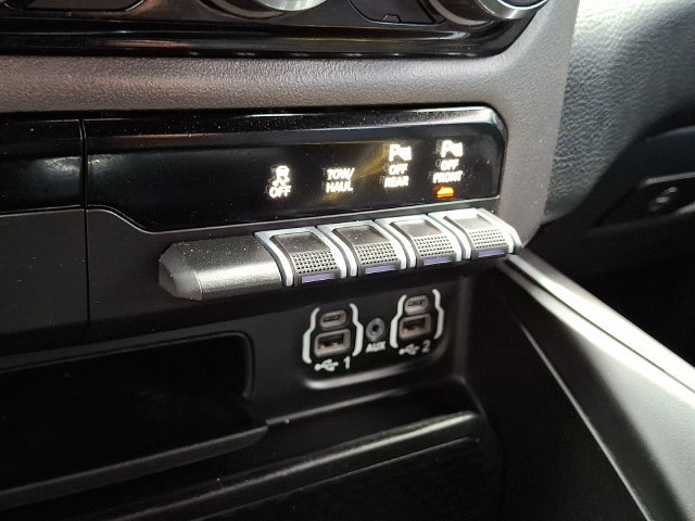 Used 2022 RAM 1500 Big Horn AWD/4WD image 23