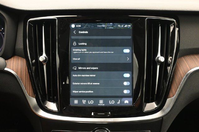 Used 2023 Volvo S60 B5 Core w/ Climate Package FWD image 18