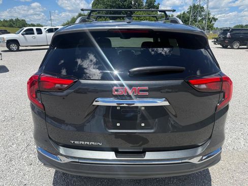 Used 2018 GMC Terrain SLT w/ Preferred Package FWD image 4