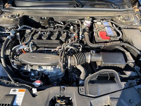 Certified 2025 Honda Accord SE image 22