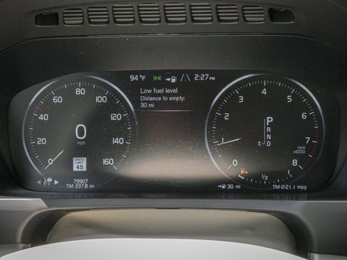 Used 2022 Volvo XC90 T5 Momentum w/ Climate Package AWD/4WD image 21