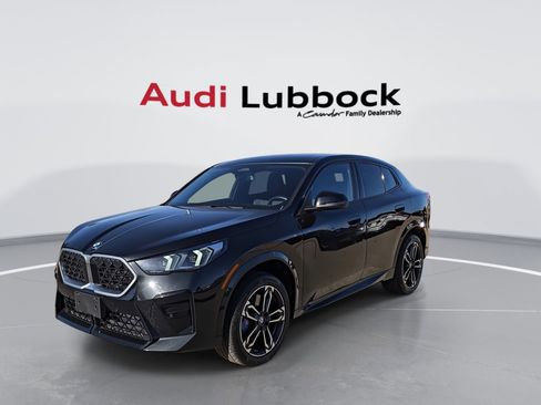 Used 2025 BMW X2 xDrive28i AWD/4WD image 3