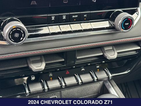Used 2024 Chevrolet Colorado Z71 w/ Advanced Trailering Package AWD/4WD image 21