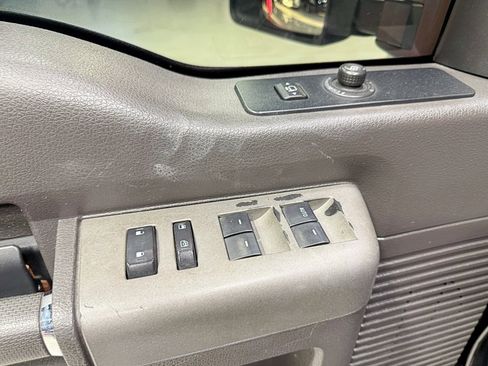 Used 2012 Ford F350 Lariat w/ Snow Plow Prep Pkg image 31