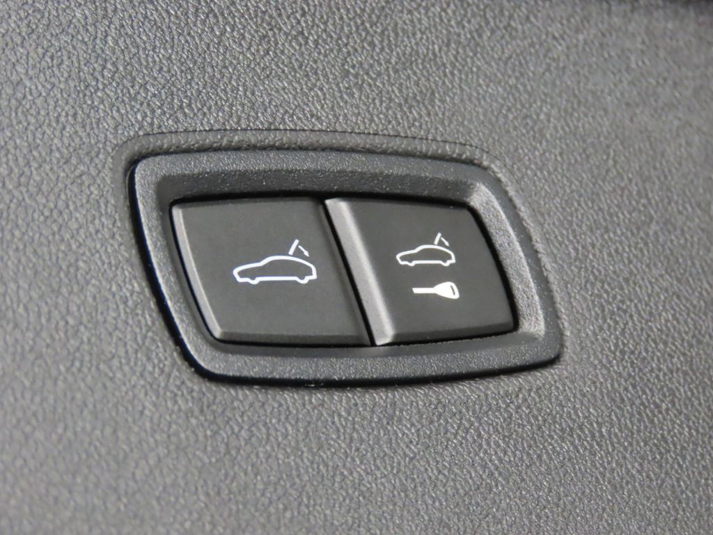 Certified 2026 Porsche Cayenne E-Hybrid AWD/4WD image 51