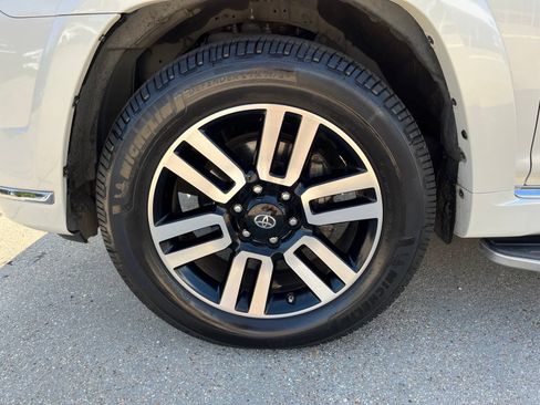 Used 2017 Toyota 4Runner Limited RWD image 7