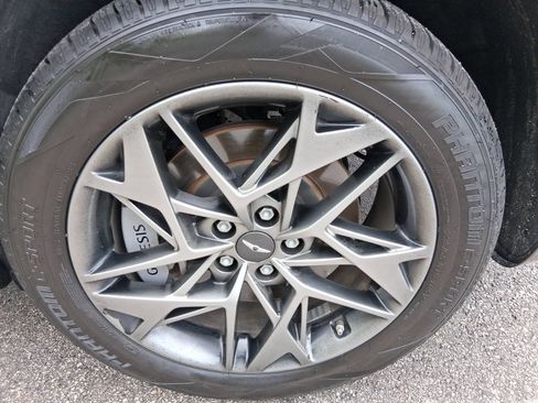 Used 2023 Genesis GV70 2.5T w/ Advanced Package AWD/4WD image 9