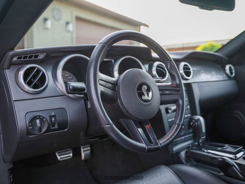 Used 2007 Ford Mustang Shelby GT500 RWD image 37