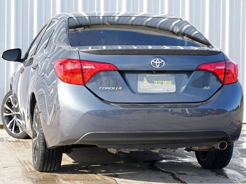 Used 2018 Toyota Corolla SE image 5