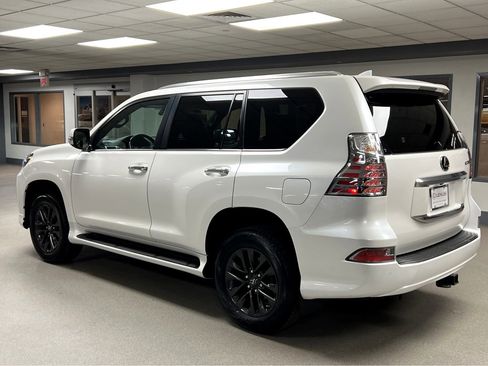 Certified 2023 Lexus GX 460 Premium w/ Premium Package image 5