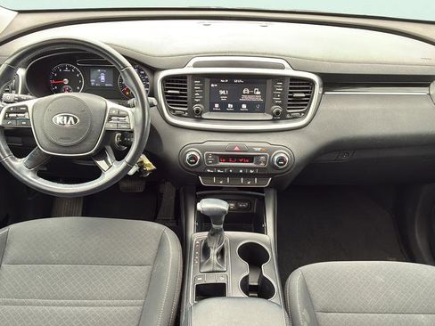 Used 2020 Kia Sorento LX w/ LX I4 Convenience Package FWD image 26