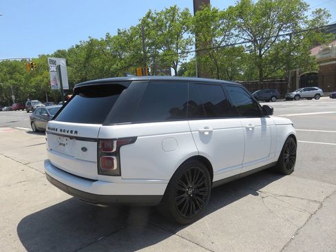 Used 2018 Land Rover Range Rover HSE AWD/4WD image 4