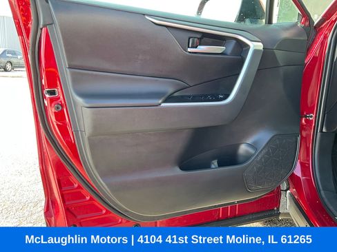 Used 2024 Toyota RAV4 XLE w/ Convenience Package image 24