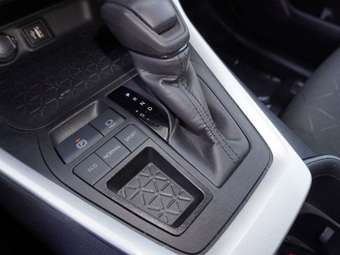 Certified 2024 Toyota RAV4 XLE image 19