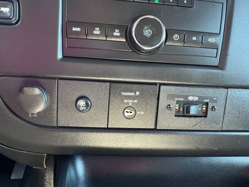 Used 2012 Chevrolet Express 3500 image 16