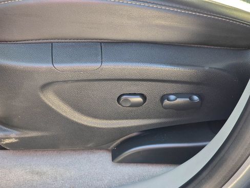 Used 2014 Buick Encore FWD image 11