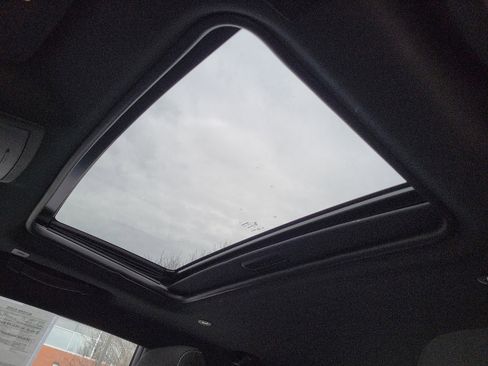 Used 2020 Dodge Challenger SRT Hellcat image 14