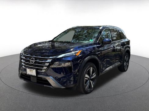 Used 2026 Nissan Rogue SL AWD/4WD image 4