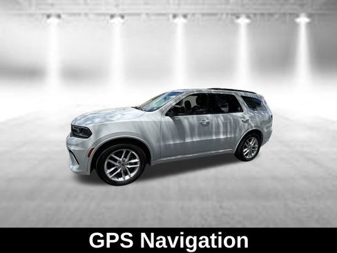 Used 2024 Dodge Durango GT RWD image 3