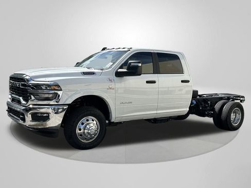 New 2025 RAM 3500 Big Horn image 3