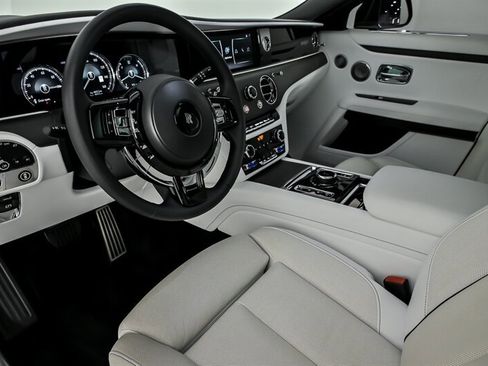 Used 2022 Rolls-Royce Ghost AWD/4WD image 17