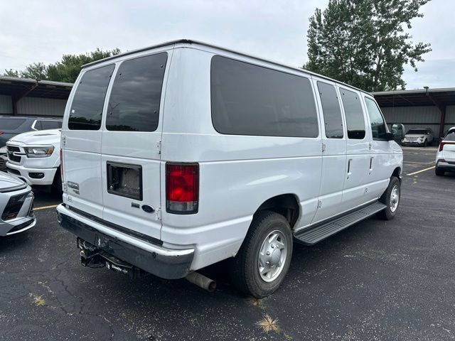 Used 2013 Ford E-350 and Econoline 350 XLT RWD image 8