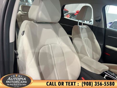 Used 2023 Hyundai Sonata SEL w/ Cargo Package FWD image 13