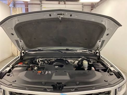 Used 2015 Chevrolet Suburban LT AWD/4WD image 27