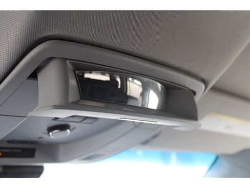 Used 2018 Chevrolet Tahoe LT image 37