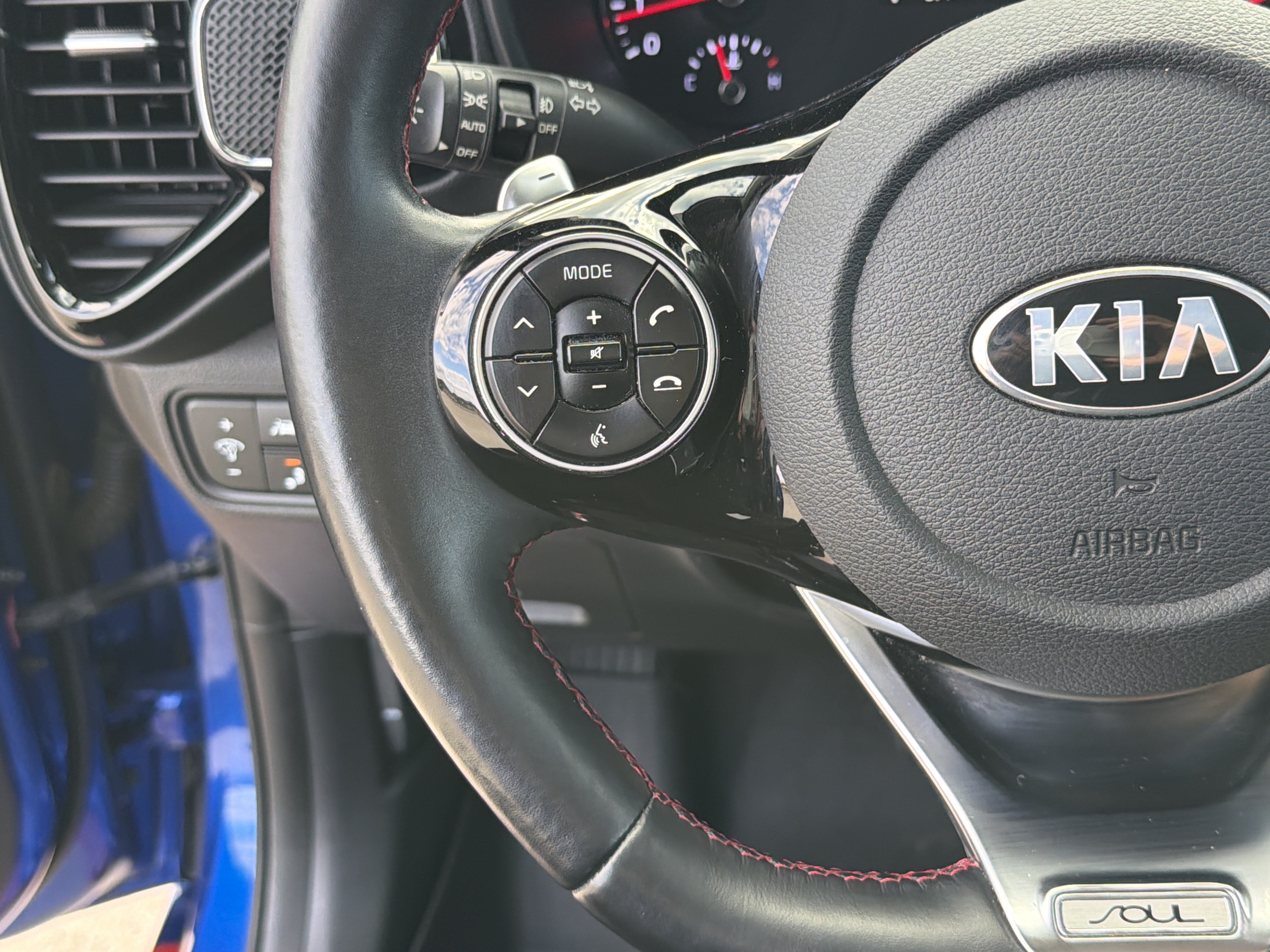 Used 2021 Kia Soul Turbo FWD image 19