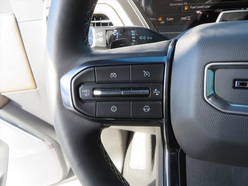 Used 2025 GMC Yukon Denali Ultimate image 19