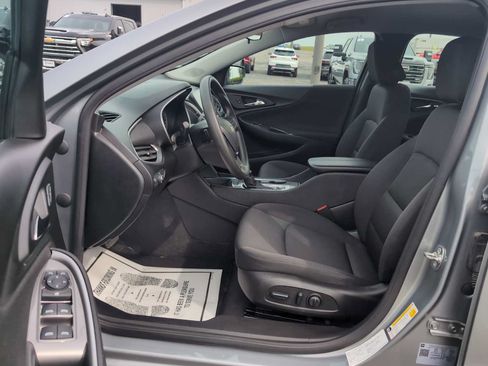 Used 2024 Chevrolet Malibu LT FWD image 18