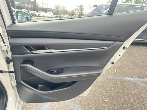 Certified 2026 MAZDA MAZDA3 2.5 S Sedan w/ Preferred Pkg image 33