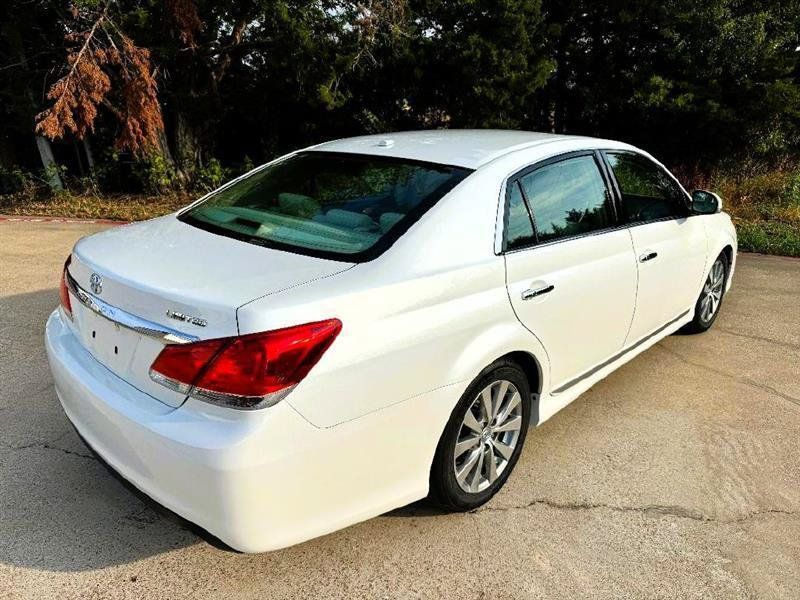 Used 2011 Toyota Avalon Limited FWD image 6
