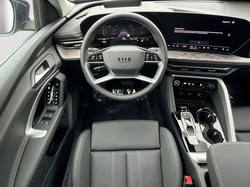 New 2025 Audi Q5 Premium AWD/4WD image 17