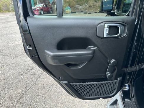 Certified 2022 Jeep Wrangler Unlimited Sport AWD/4WD image 22