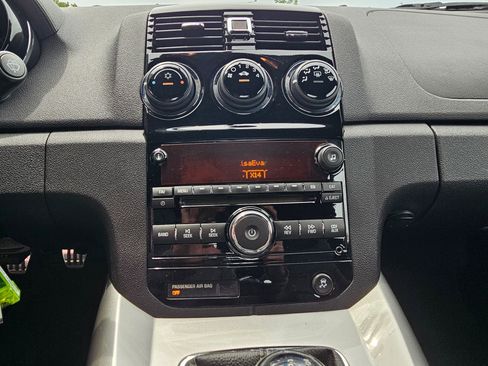 Used 2008 Saturn Sky w/ Premium Trim Package RWD image 13