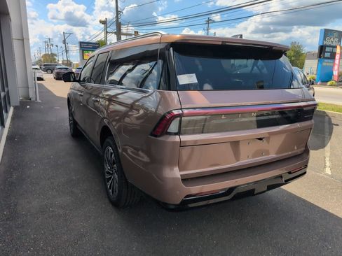New 2025 Lincoln Navigator L Black Label image 3