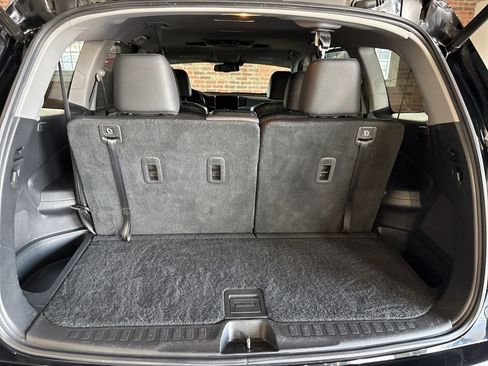 Used 2016 Honda Pilot Touring image 38