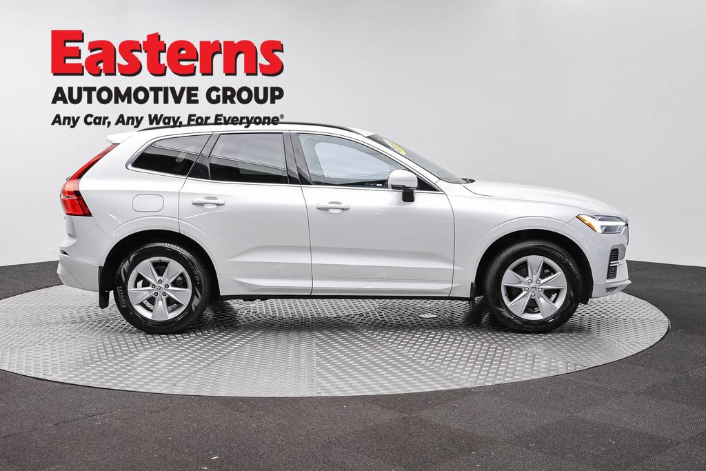 Used 2022 Volvo XC60 B5 Momentum AWD/4WD image 5