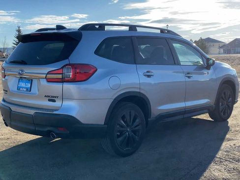 Used 2022 Subaru Ascent Onyx Edition image 8