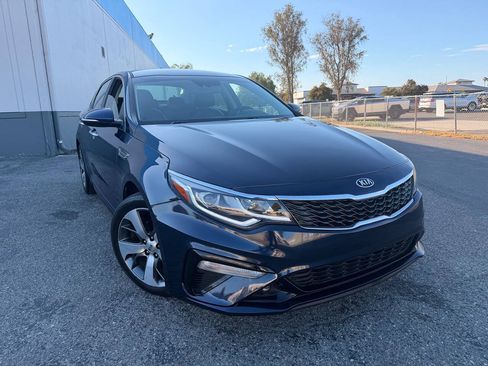 Used 2020 Kia Optima S FWD image 4