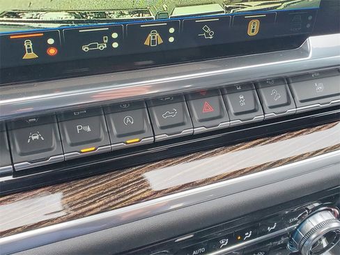 New 2026 GMC Sierra 1500 SLT w/ SLT Premium Plus Package image 25