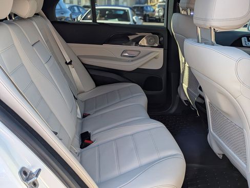 Certified 2024 Mercedes-Benz GLE 450 4MATIC image 37