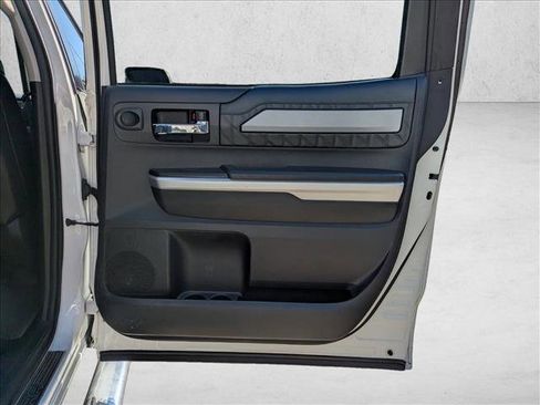 Used 2016 Toyota Tundra Platinum image 28