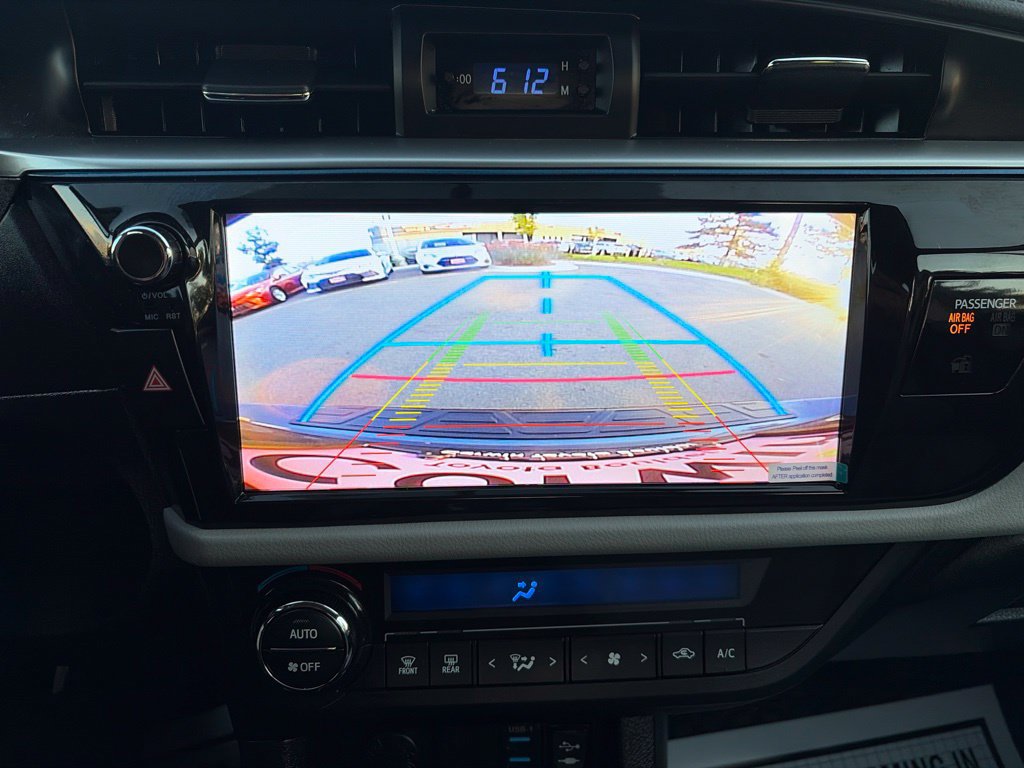 Used 2015 Toyota Corolla LE w/ Body Protection Package #1 FWD image 28