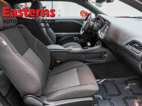 Used 2023 Dodge Challenger SXT image 21